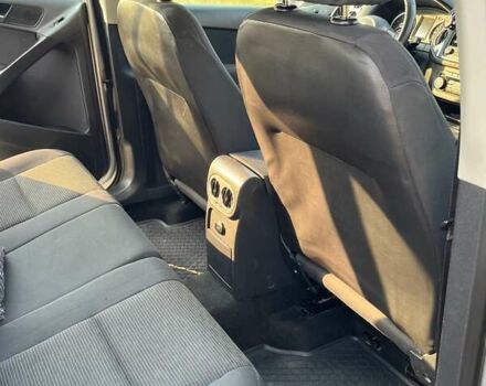 Сірий Фольксваген Тігуан, об'ємом двигуна 1.39 л та пробігом 177 тис. км за 9800 $, фото 9 на Automoto.ua