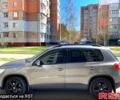 Серый Фольксваген Тигуан, объемом двигателя 2 л и пробегом 223 тыс. км за 12000 $, фото 1 на Automoto.ua