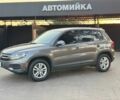 Серый Фольксваген Тигуан, объемом двигателя 2 л и пробегом 154 тыс. км за 10500 $, фото 9 на Automoto.ua