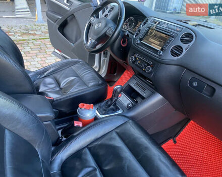 Серый Фольксваген Тигуан, объемом двигателя 1.98 л и пробегом 265 тыс. км за 11900 $, фото 23 на Automoto.ua