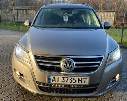 Серый Фольксваген Тигуан, объемом двигателя 2 л и пробегом 289 тыс. км за 10799 $, фото 4 на Automoto.ua