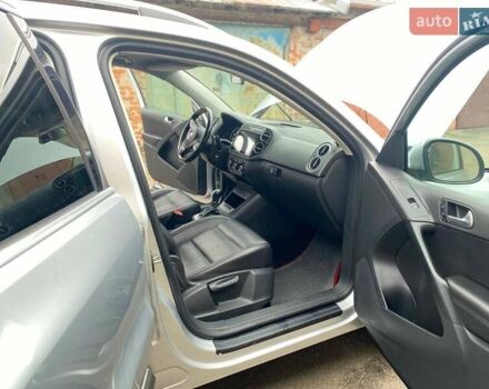 Серый Фольксваген Тигуан, объемом двигателя 1.98 л и пробегом 228 тыс. км за 9000 $, фото 30 на Automoto.ua