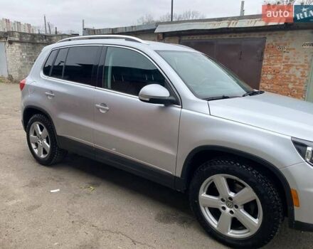 Серый Фольксваген Тигуан, объемом двигателя 1.98 л и пробегом 228 тыс. км за 9000 $, фото 3 на Automoto.ua