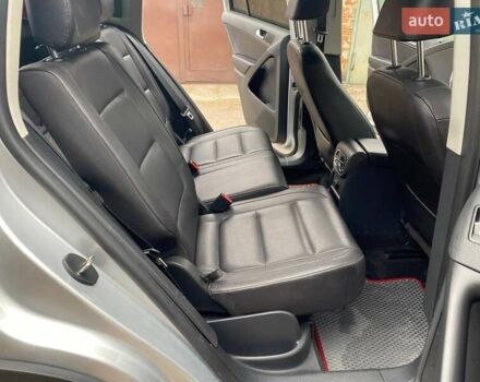 Серый Фольксваген Тигуан, объемом двигателя 1.98 л и пробегом 228 тыс. км за 9000 $, фото 28 на Automoto.ua