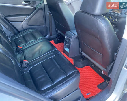 Серый Фольксваген Тигуан, объемом двигателя 1.98 л и пробегом 265 тыс. км за 11900 $, фото 20 на Automoto.ua