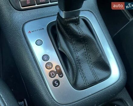 Серый Фольксваген Тигуан, объемом двигателя 2 л и пробегом 180 тыс. км за 11750 $, фото 32 на Automoto.ua