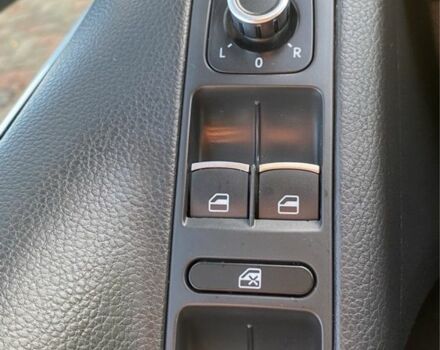 Серый Фольксваген Тигуан, объемом двигателя 2 л и пробегом 183 тыс. км за 10700 $, фото 10 на Automoto.ua