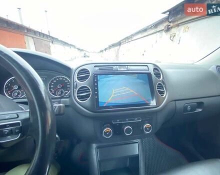 Серый Фольксваген Тигуан, объемом двигателя 1.98 л и пробегом 228 тыс. км за 9000 $, фото 15 на Automoto.ua