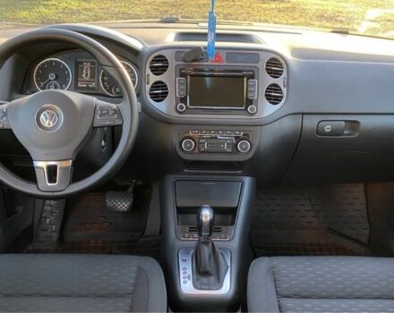 Серый Фольксваген Тигуан, объемом двигателя 2 л и пробегом 183 тыс. км за 10700 $, фото 8 на Automoto.ua