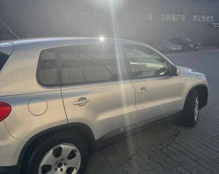 Сірий Фольксваген Тігуан, об'ємом двигуна 1.98 л та пробігом 252 тис. км за 9500 $, фото 7 на Automoto.ua