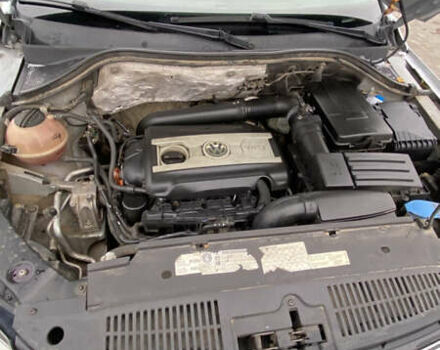 Серый Фольксваген Тигуан, объемом двигателя 1.98 л и пробегом 260 тыс. км за 11500 $, фото 25 на Automoto.ua