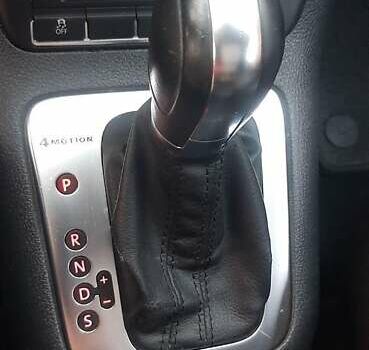 Серый Фольксваген Тигуан, объемом двигателя 2.04 л и пробегом 218 тыс. км за 10600 $, фото 4 на Automoto.ua