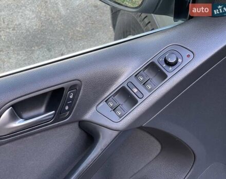 Серый Фольксваген Тигуан, объемом двигателя 2 л и пробегом 180 тыс. км за 11750 $, фото 36 на Automoto.ua