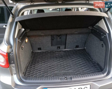 Сірий Фольксваген Тігуан, об'ємом двигуна 2 л та пробігом 298 тис. км за 13000 $, фото 15 на Automoto.ua