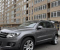 Сірий Фольксваген Тігуан, об'ємом двигуна 1.98 л та пробігом 225 тис. км за 10400 $, фото 2 на Automoto.ua
