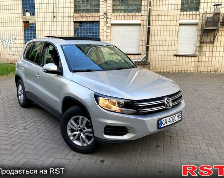 Серый Фольксваген Тигуан, объемом двигателя 2 л и пробегом 170 тыс. км за 12500 $, фото 2 на Automoto.ua