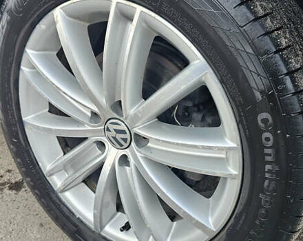 Серый Фольксваген Тигуан, объемом двигателя 2 л и пробегом 260 тыс. км за 13450 $, фото 26 на Automoto.ua