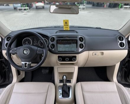 Сірий Фольксваген Тігуан, об'ємом двигуна 2 л та пробігом 184 тис. км за 11500 $, фото 17 на Automoto.ua