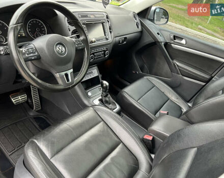 Серый Фольксваген Тигуан, объемом двигателя 2 л и пробегом 216 тыс. км за 10999 $, фото 22 на Automoto.ua