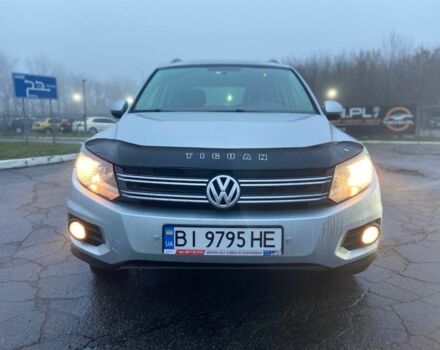 Серый Фольксваген Тигуан, объемом двигателя 2 л и пробегом 176 тыс. км за 10999 $, фото 3 на Automoto.ua