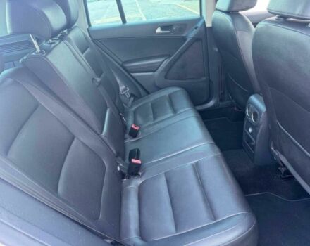 Сірий Фольксваген Тігуан, об'ємом двигуна 2 л та пробігом 98 тис. км за 7200 $, фото 9 на Automoto.ua