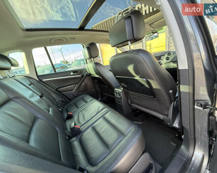 Серый Фольксваген Тигуан, объемом двигателя 2 л и пробегом 205 тыс. км за 15500 $, фото 32 на Automoto.ua