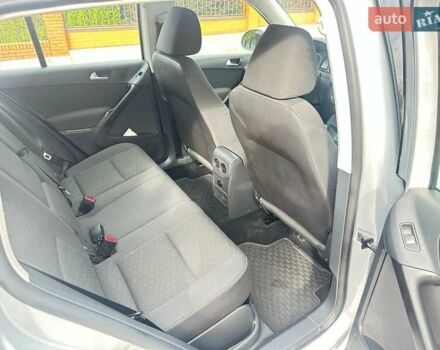 Сірий Фольксваген Тігуан, об'ємом двигуна 1.98 л та пробігом 132 тис. км за 11500 $, фото 9 на Automoto.ua