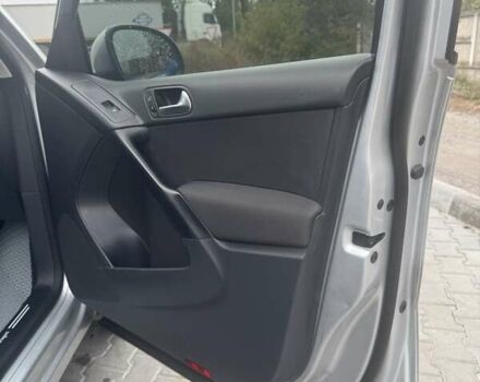 Сірий Фольксваген Тігуан, об'ємом двигуна 1.98 л та пробігом 243 тис. км за 10000 $, фото 11 на Automoto.ua