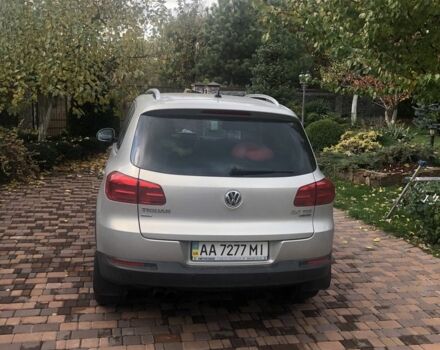 Серый Фольксваген Тигуан, объемом двигателя 2 л и пробегом 134 тыс. км за 11000 $, фото 3 на Automoto.ua