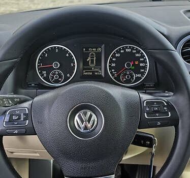 Серый Фольксваген Тигуан, объемом двигателя 2 л и пробегом 260 тыс. км за 13450 $, фото 31 на Automoto.ua