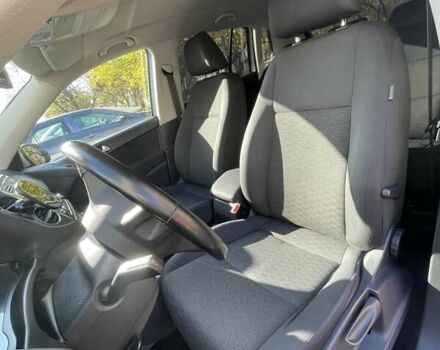 Серый Фольксваген Тигуан, объемом двигателя 1.98 л и пробегом 250 тыс. км за 13200 $, фото 7 на Automoto.ua