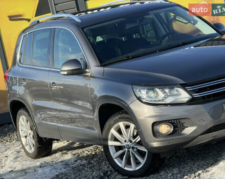 Серый Фольксваген Тигуан, объемом двигателя 2 л и пробегом 205 тыс. км за 15500 $, фото 12 на Automoto.ua