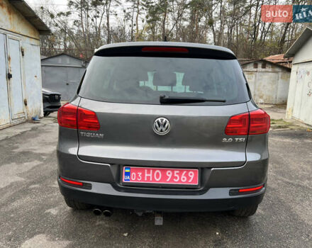 Сірий Фольксваген Тігуан, об'ємом двигуна 2 л та пробігом 224 тис. км за 8999 $, фото 8 на Automoto.ua