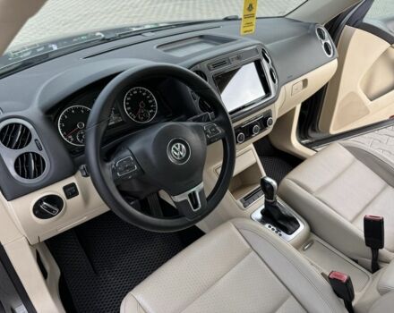 Сірий Фольксваген Тігуан, об'ємом двигуна 2 л та пробігом 184 тис. км за 11500 $, фото 8 на Automoto.ua