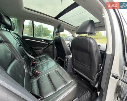 Серый Фольксваген Тигуан, объемом двигателя 2 л и пробегом 216 тыс. км за 10999 $, фото 26 на Automoto.ua