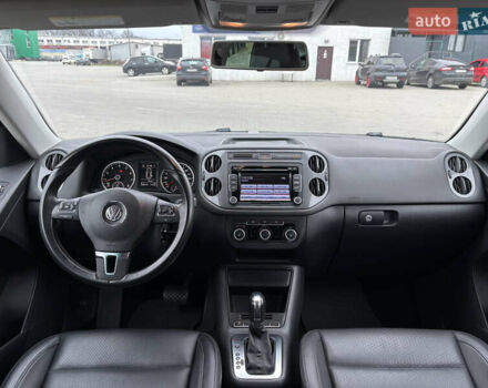 Серый Фольксваген Тигуан, объемом двигателя 1.98 л и пробегом 239 тыс. км за 11000 $, фото 9 на Automoto.ua