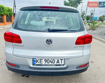 Сірий Фольксваген Тігуан, об'ємом двигуна 1.98 л та пробігом 132 тис. км за 11500 $, фото 2 на Automoto.ua