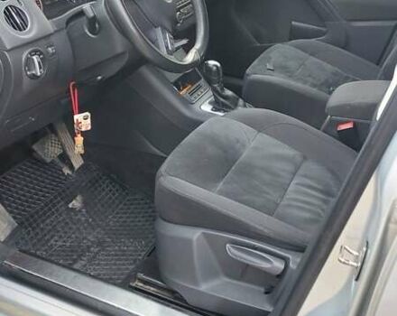 Серый Фольксваген Тигуан, объемом двигателя 1.98 л и пробегом 139 тыс. км за 14400 $, фото 8 на Automoto.ua