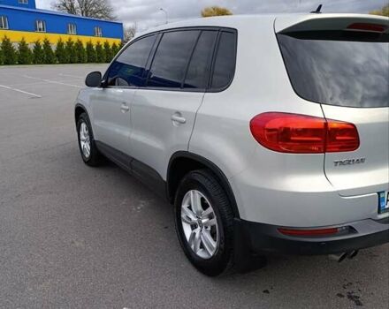 Серый Фольксваген Тигуан, объемом двигателя 1.98 л и пробегом 223 тыс. км за 10500 $, фото 2 на Automoto.ua