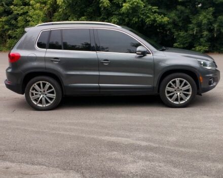 Сірий Фольксваген Тігуан, об'ємом двигуна 2 л та пробігом 205 тис. км за 12200 $, фото 7 на Automoto.ua