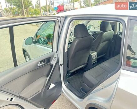 Сірий Фольксваген Тігуан, об'ємом двигуна 1.98 л та пробігом 132 тис. км за 11500 $, фото 13 на Automoto.ua