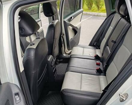 Серый Фольксваген Тигуан, объемом двигателя 1.98 л и пробегом 223 тыс. км за 10500 $, фото 12 на Automoto.ua