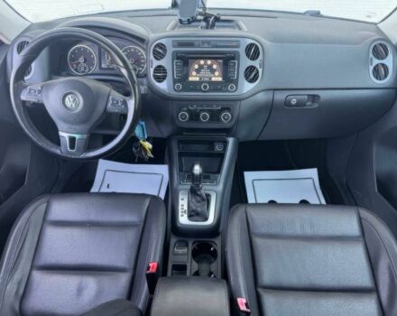 Сірий Фольксваген Тігуан, об'ємом двигуна 2 л та пробігом 98 тис. км за 7200 $, фото 7 на Automoto.ua