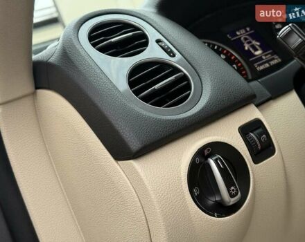 Серый Фольксваген Тигуан, объемом двигателя 1.98 л и пробегом 227 тыс. км за 10950 $, фото 57 на Automoto.ua