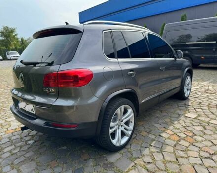 Серый Фольксваген Тигуан, объемом двигателя 2 л и пробегом 290 тыс. км за 9200 $, фото 3 на Automoto.ua