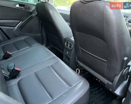 Сірий Фольксваген Тігуан, об'ємом двигуна 1.97 л та пробігом 251 тис. км за 9999 $, фото 15 на Automoto.ua