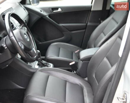 Серый Фольксваген Тигуан, объемом двигателя 1.98 л и пробегом 165 тыс. км за 10500 $, фото 12 на Automoto.ua