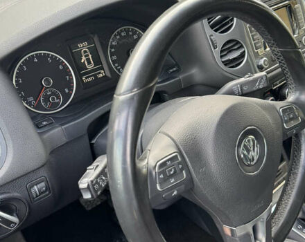 Серый Фольксваген Тигуан, объемом двигателя 1.98 л и пробегом 111 тыс. км за 12700 $, фото 4 на Automoto.ua