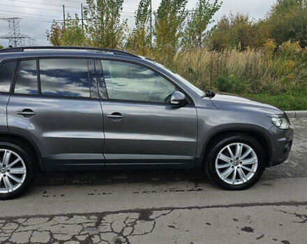 Серый Фольксваген Тигуан, объемом двигателя 2 л и пробегом 260 тыс. км за 13450 $, фото 24 на Automoto.ua