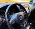Сірий Фольксваген Тігуан, об'ємом двигуна 2 л та пробігом 92 тис. км за 11200 $, фото 3 на Automoto.ua